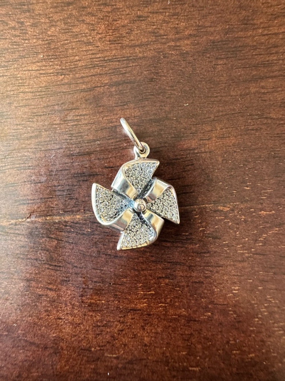Pandora Pavé Pinwheel Pendant 💞